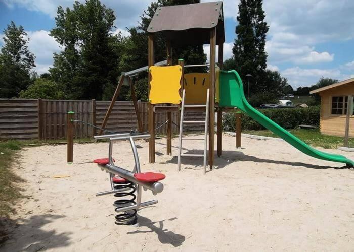 Mobil-Home Le Petit Paradis Vendeen Camping 3 Etoiles 7Km Des Plages Avrillé Dış mekan fotoğraf
